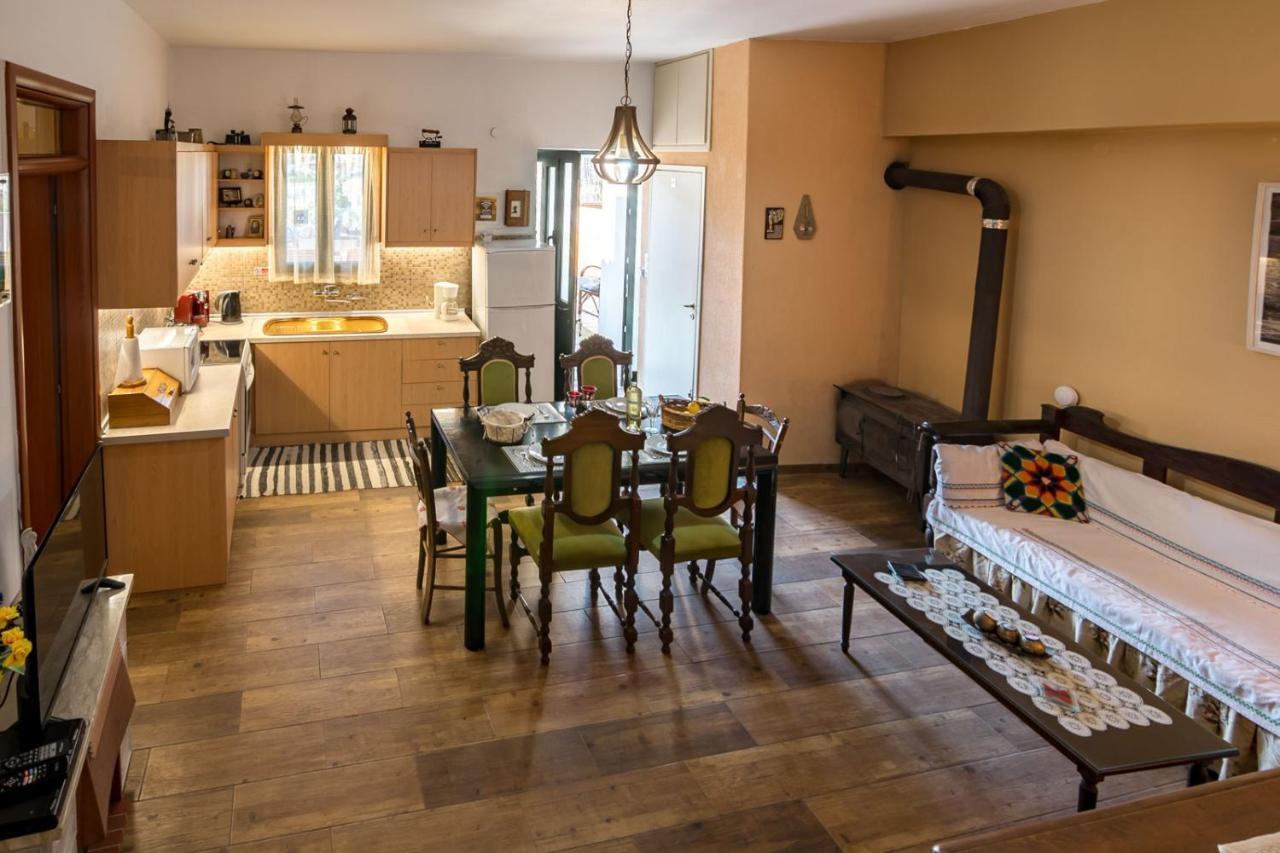 Villa Roxani Meskla Exteriör bild